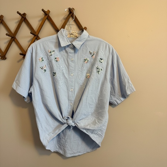 Andrea Tops - Vintage Andrea Blue Floral Embroidered Shoulder Pad Top XL